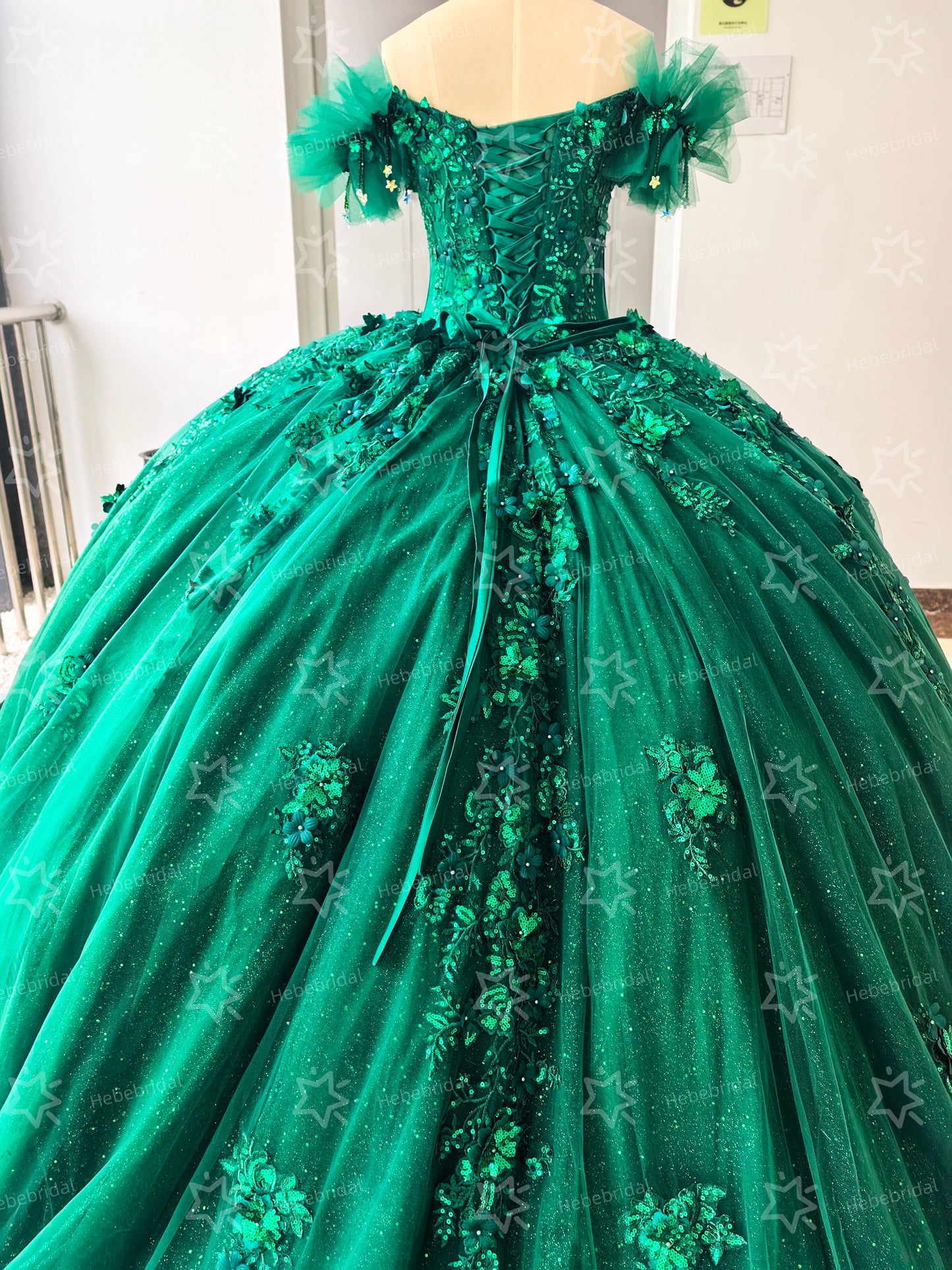 Luxury Tulle 3d Flower Green Quinceanera Dresses Sweet 15 Off Shoulder Party Gown HE1444