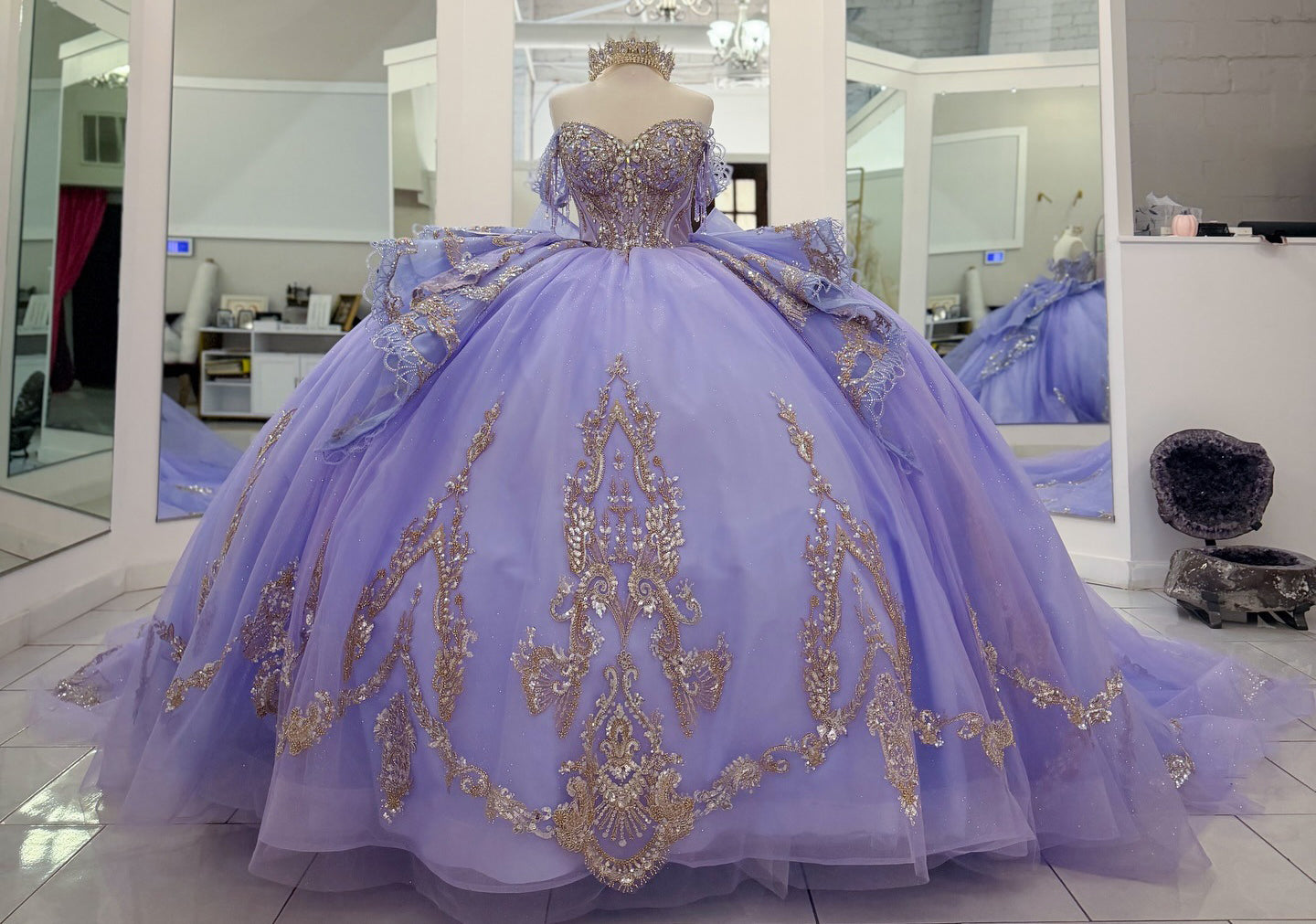 Princess Tulle Lace Beaded Lilac Quinceanera Dresses Ball Gown Sweet 15 Party Dress HE1210