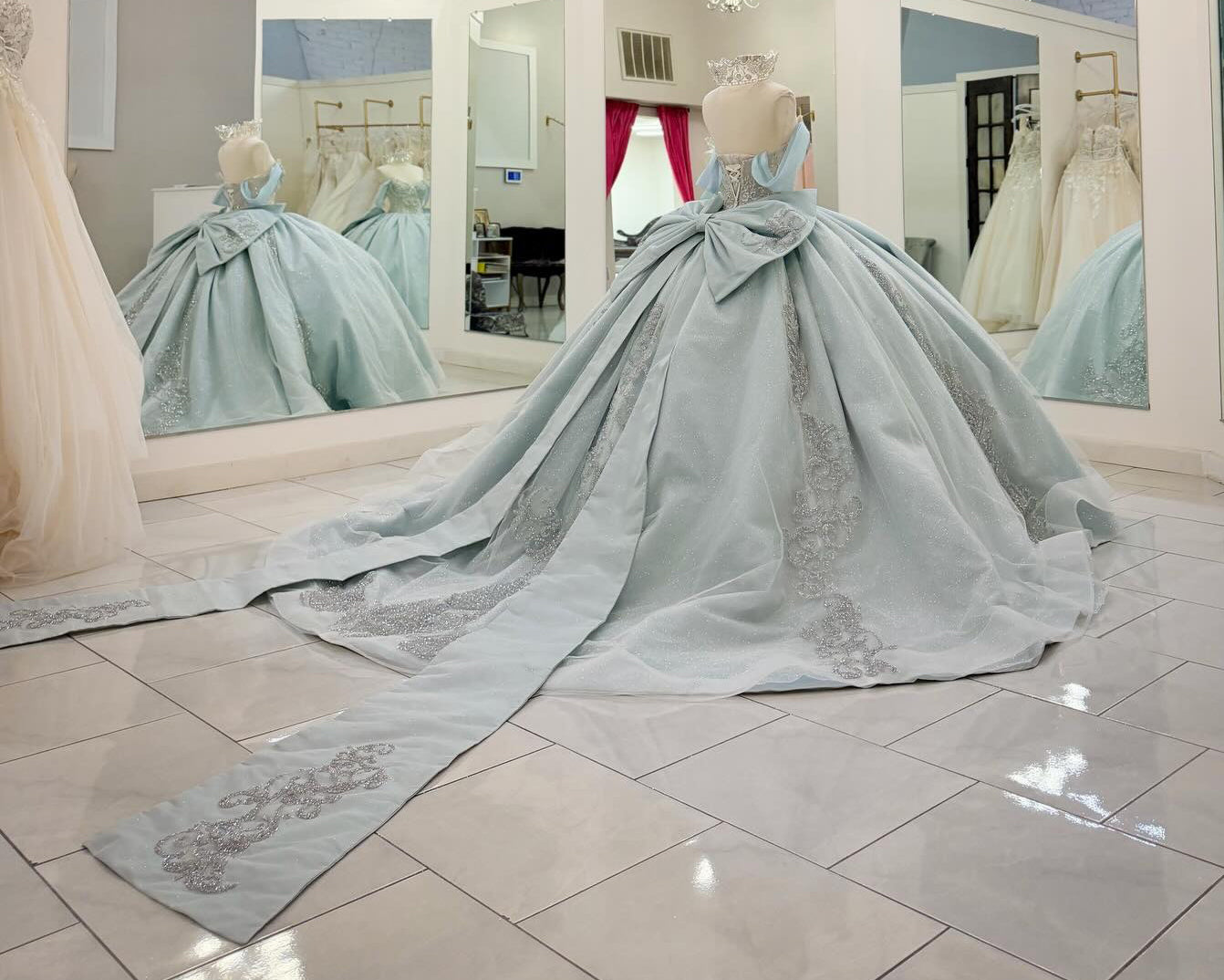 Off Shoulder Glittery Tulle Quinceanera Dresses Lace Beaded Sweet 16 Party Dress HE1211