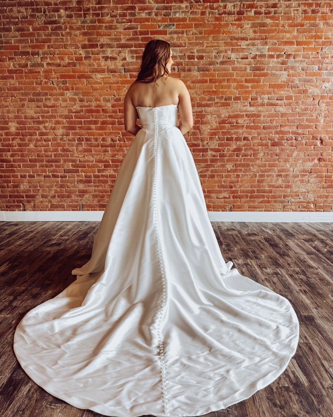 A Line Satin Crystal Beaded Wedding Dresses Boho Sweetheart Corset Bride Gowns HE1149