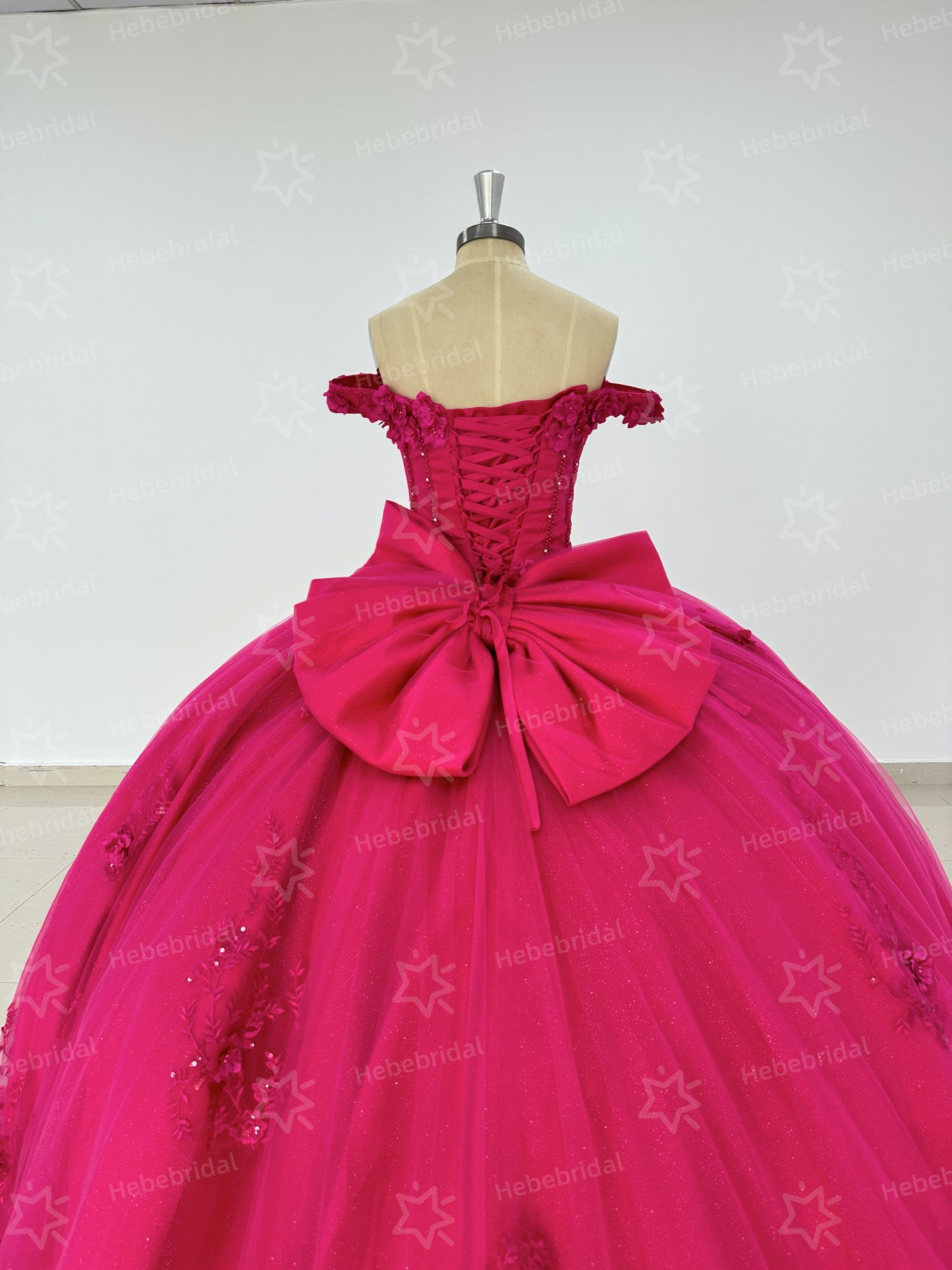 Ball Gown Princess Tulle Appliqued Quinceanera Dresses Sweet 16 Birthday Party Gowns HE1195