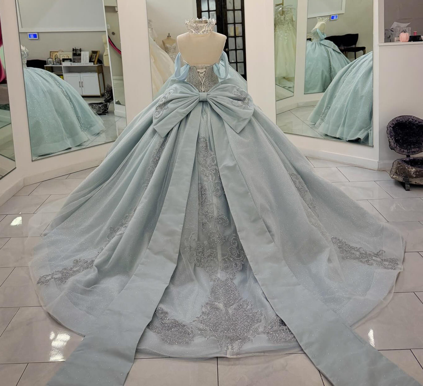 Off Shoulder Glittery Tulle Quinceanera Dresses Lace Beaded Sweet 16 Party Dress HE1211