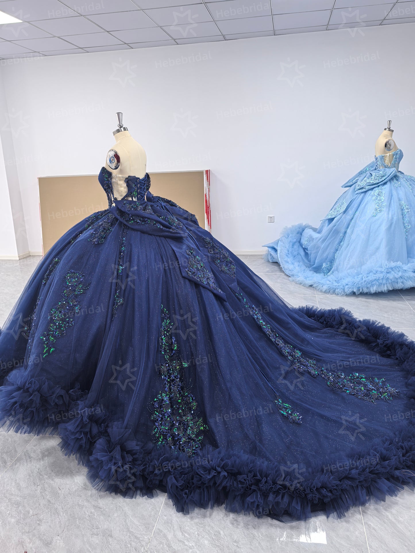 Tulle Ruffled Ball Gown Quinceanera Dresses Off Shoulder Party Gowns for Sweet 16 HE1199