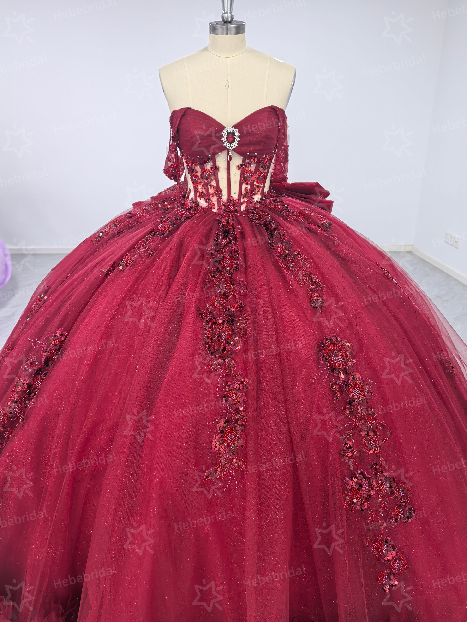 Princess Ball Gown Burgundy Sweet 15 Quinceanera Dresses Lace Ruffled
