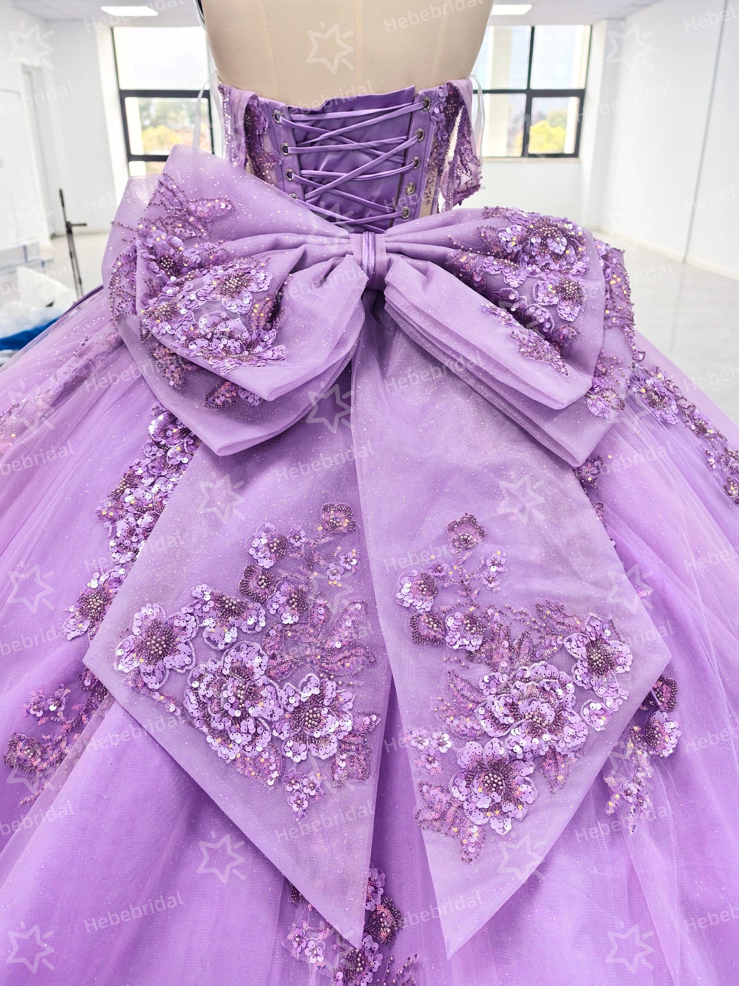 Off Shoulder Tulle Lace Appliqued Quinceanera Dresses Princess Sweet 16 Party Gowns HE1201