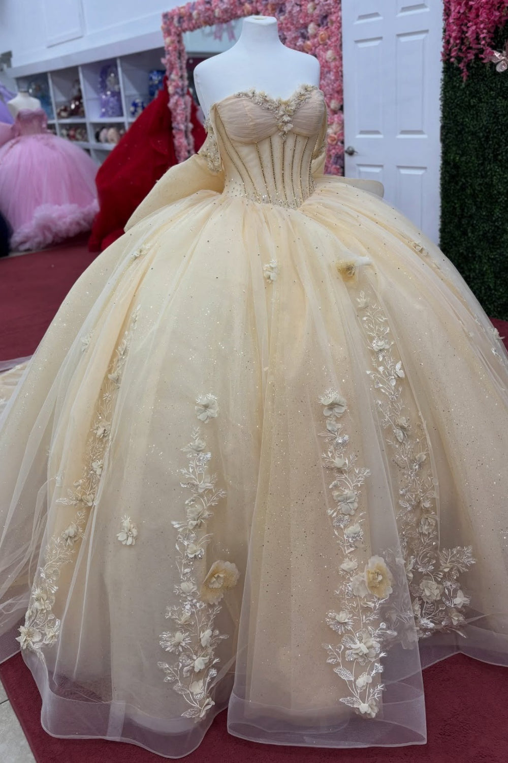 Off Shoulder Tulle Lace Appliqued Quinceanera Dresses Champagne Sweet 15 Party Gown HE1213