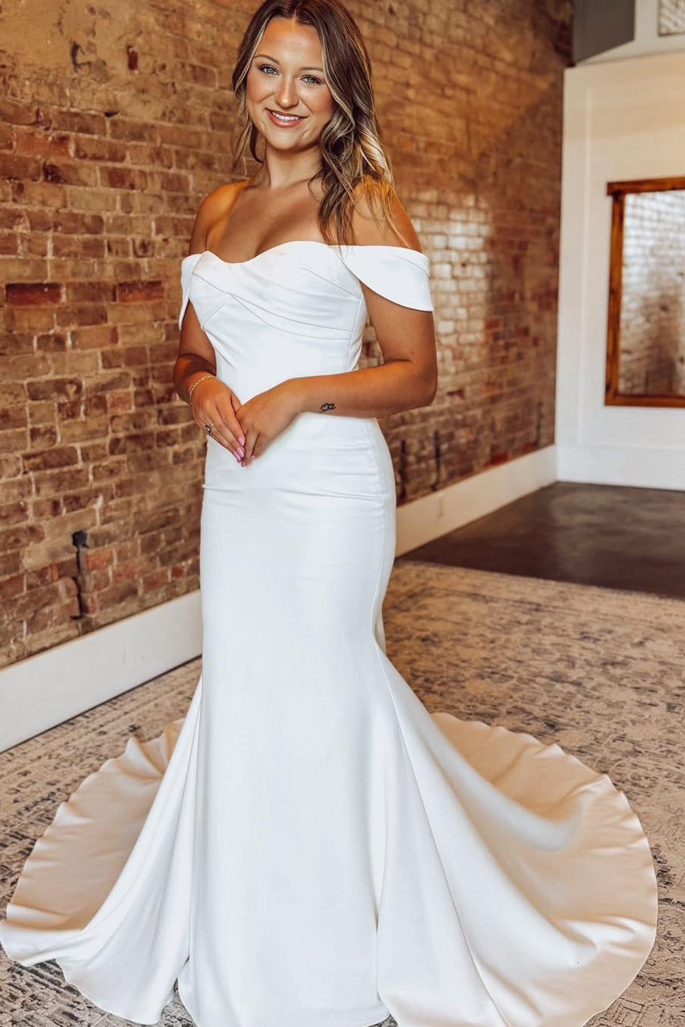 Women's Off Shoulder Mermaid Satin Wedding Dresses Simple Boho Bridal Wedding Gowns HE1148