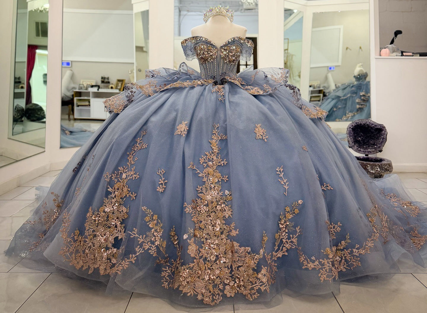 Off Shoulder Tulle Corset Appliqued Quinceanera Dresses Princess Sweet 16 Party Gowns HE1212