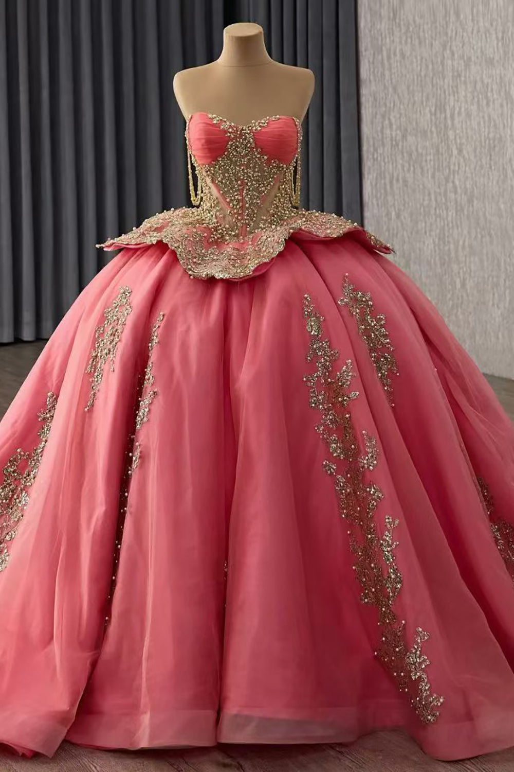 Off Shoulder Tulle Lace Beaded Sweet 16 Quinceanera Dresses Princess Corset Party Gowns HE1172