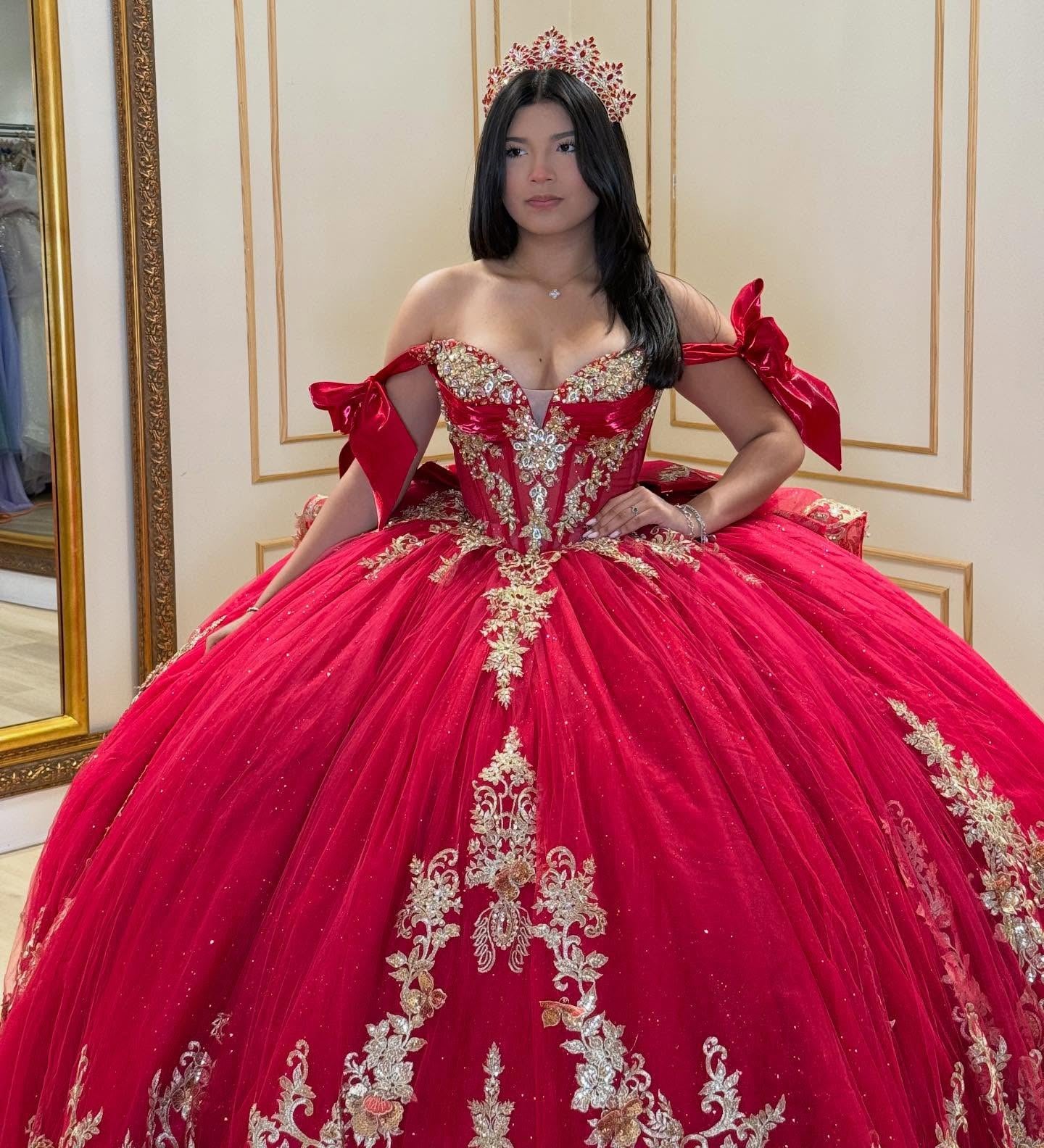 Off Shoulder Lace Appliqued Red Quinceanera Dresses Ball Gown Sweet 16 Party Dress HE1168