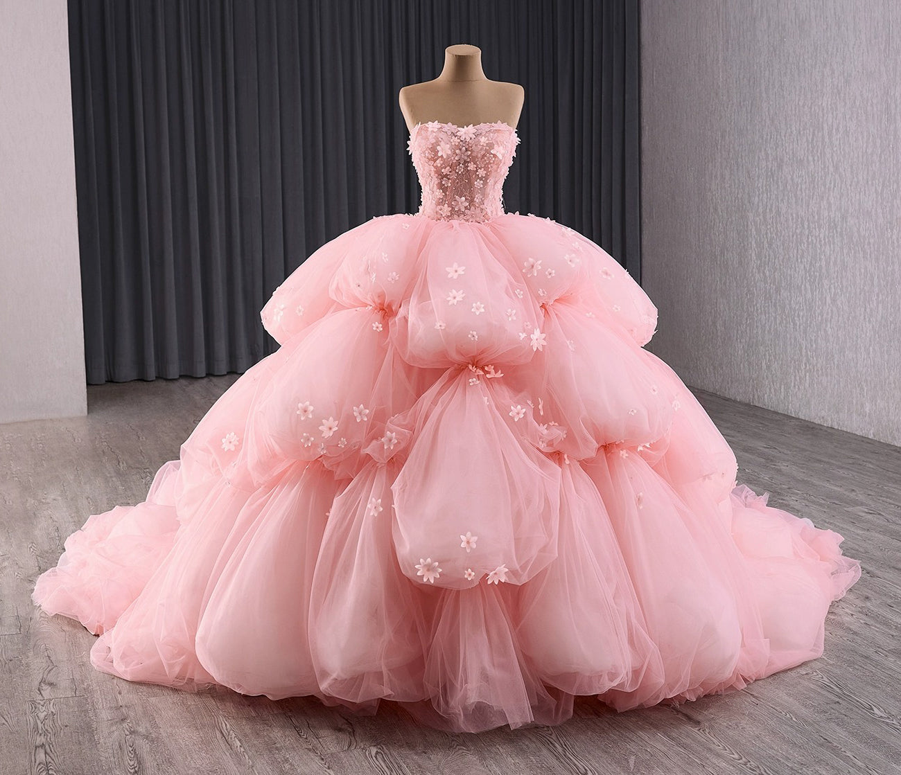 Sweetheart Tulle 3D Flower Pink Quinceanera Dresses Ball Gown Prom Dress for Sweet 16 HE1176