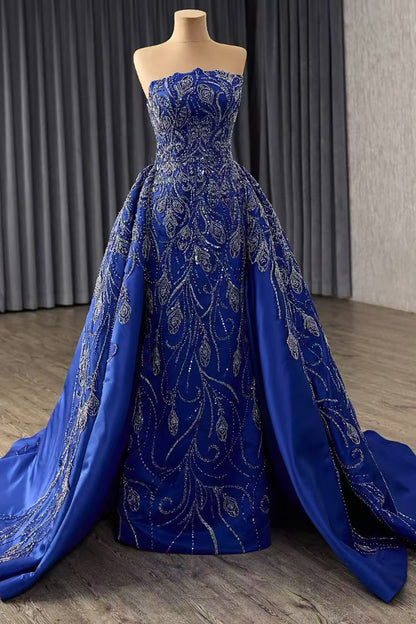 Sweetheart Ball Gown Quinceanera Dresses Satin Crystal Beaded Sweet 16 Party Gowns HE1174