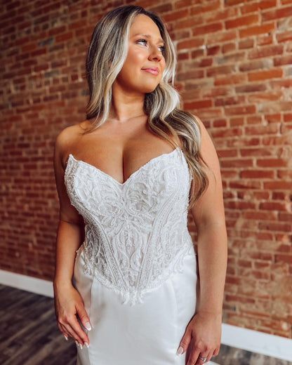 Mermaid Satin Corset Lace Wedding Dresses Sweetheart Bride Wedding Gowns with Long Train HE1159