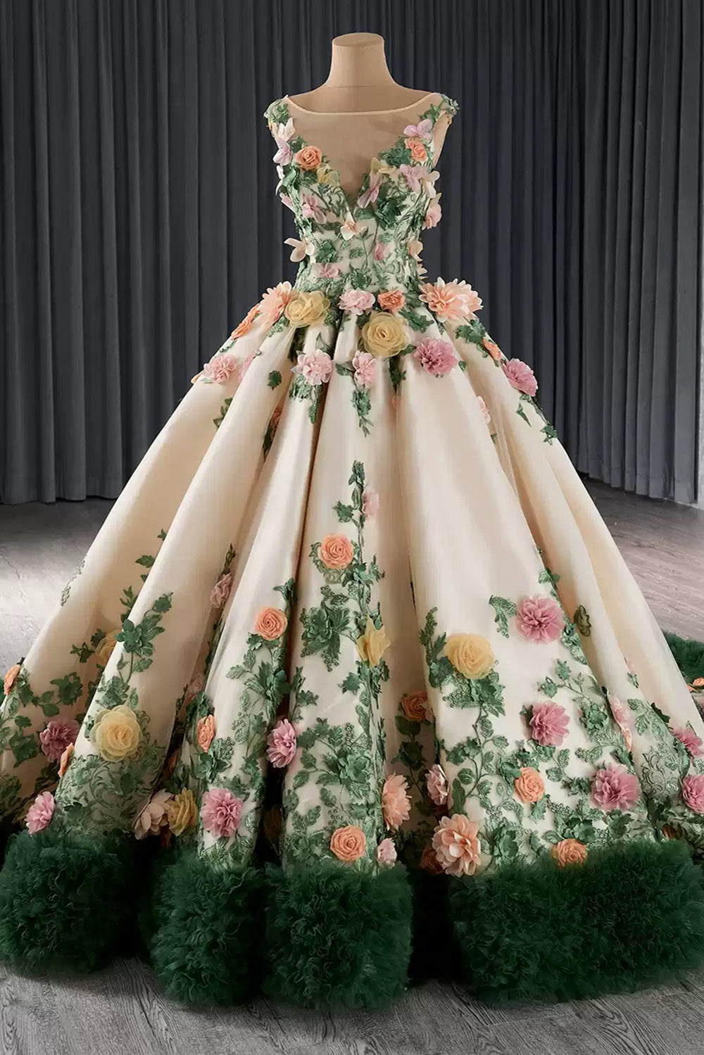 Tulle 3D Flower Sweet 16 Quinceanera Dresses Ruffled Lace Beaded Birthday Prom Gowns HE1173