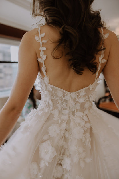 Sweetheart A Line Tulle 3D Flowers Beach Wedding DRESSes for Bride HE878