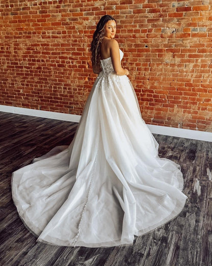 Sweetheart Tulle Appliqued Wedding Gowns for Women A Line Boho Wedding Dress HE1338