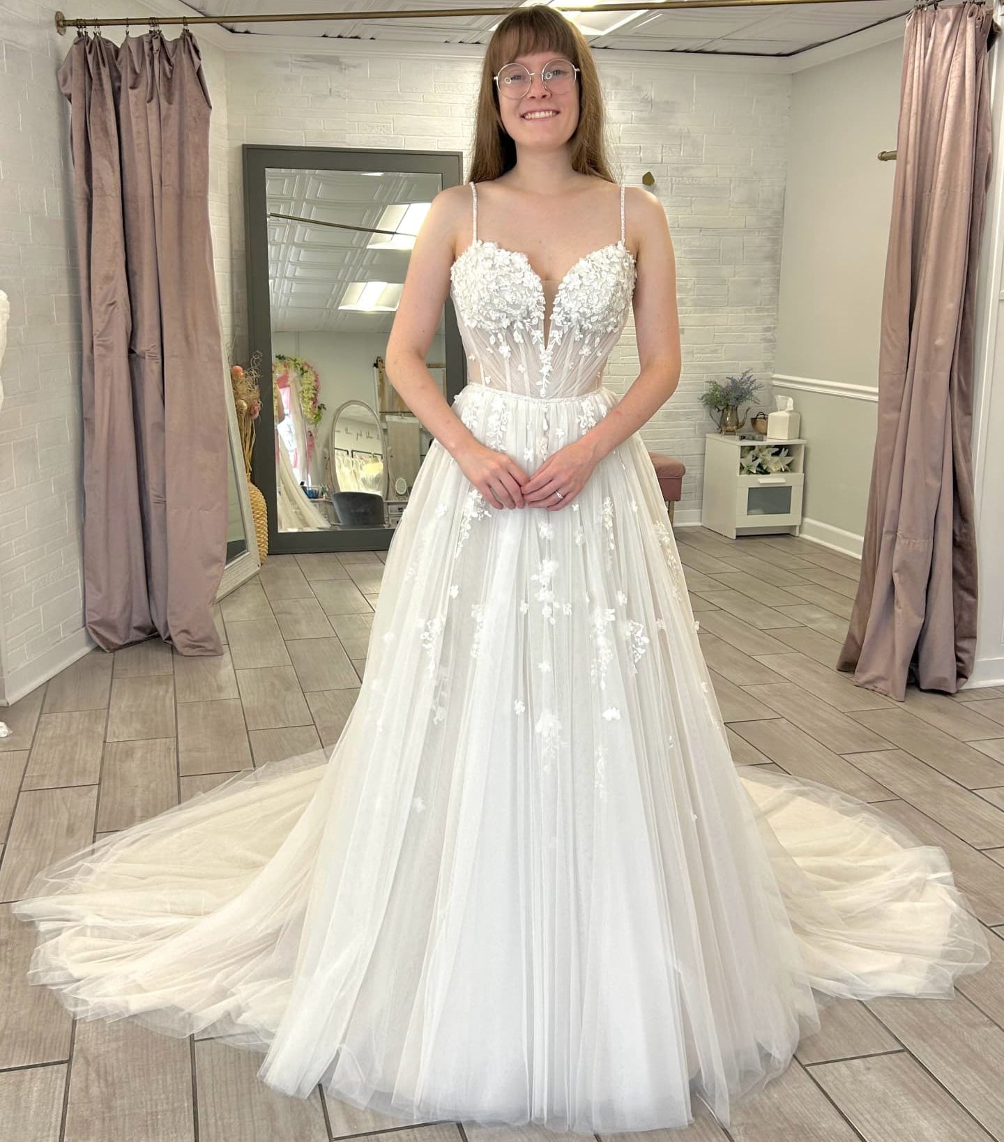Women's Sweetheart A Line Boho Flowers Wedding Gowns Beach Bride Wedding Dress HE1452