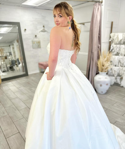 Strapless Satin A Line Wedding Dresses Sweetheart Bridal Wedding Gowns for Women HE1430