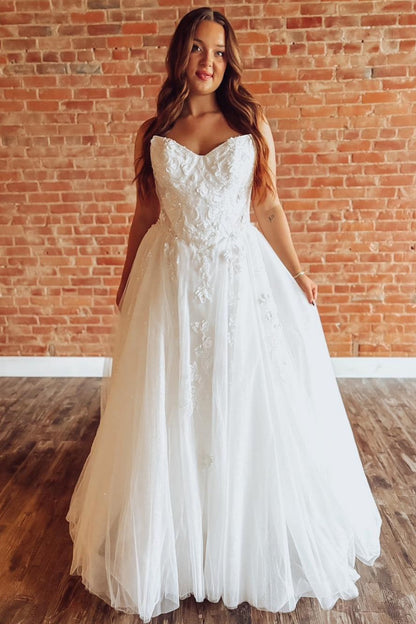 Sweetheart A Line Beach Wedding Dresses Tulle Lace Appliqued Wedding Gowns for Women HE1235