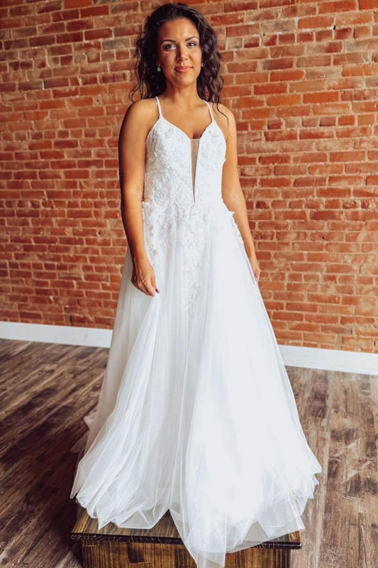 A Line Beach Tulle Wedding Dresses Lace Appliqued Boho Wedding Gowns for Bride HE1426