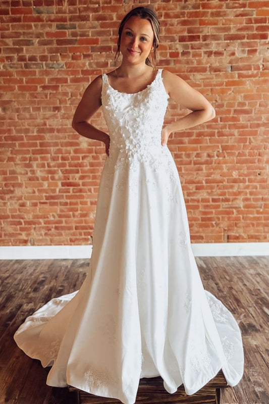 Women's A Line Satin Lace Wedding Dresses Flower Appliqued Bridal Wedding Gown HE1335
