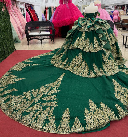 Off Shoulder Lace Appliqued Ruffled Quinceanera Dresses Green Sweet 16 Party Gowns HE1257