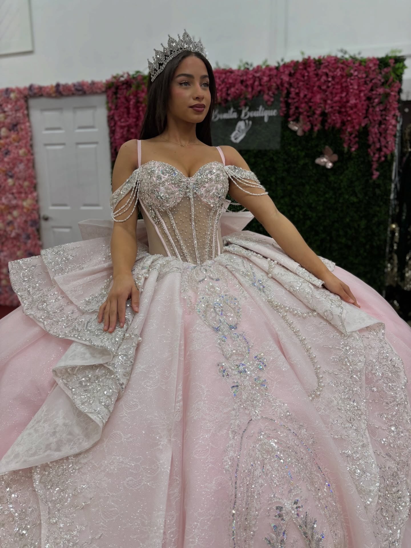 Ball Gown Off Shoulder Lace Beaded Quinceanera Dresses Sweet 15 Party Dress HE1286