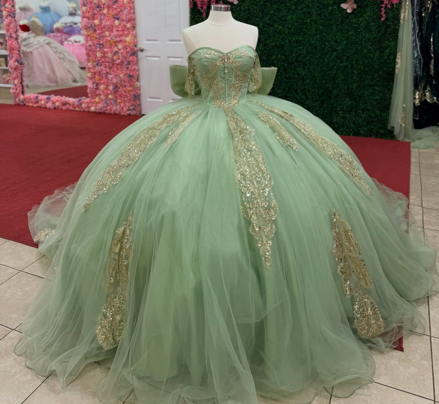 Off Shoulder Appliqued Green Quinceanera Dresses Princess Party Gowns for Sweet 15 HE1395