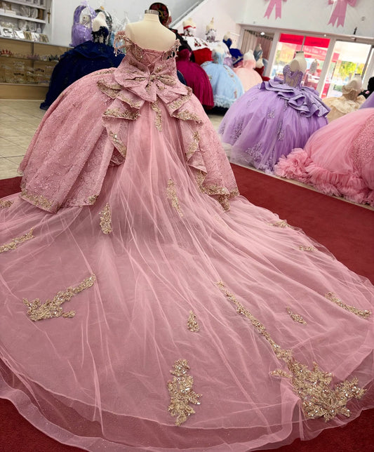 Luxury Lace Crystal Beaded Quinceanera Dresses Off Shoulder Sweet 16 Birthday Party Gowns HE1219