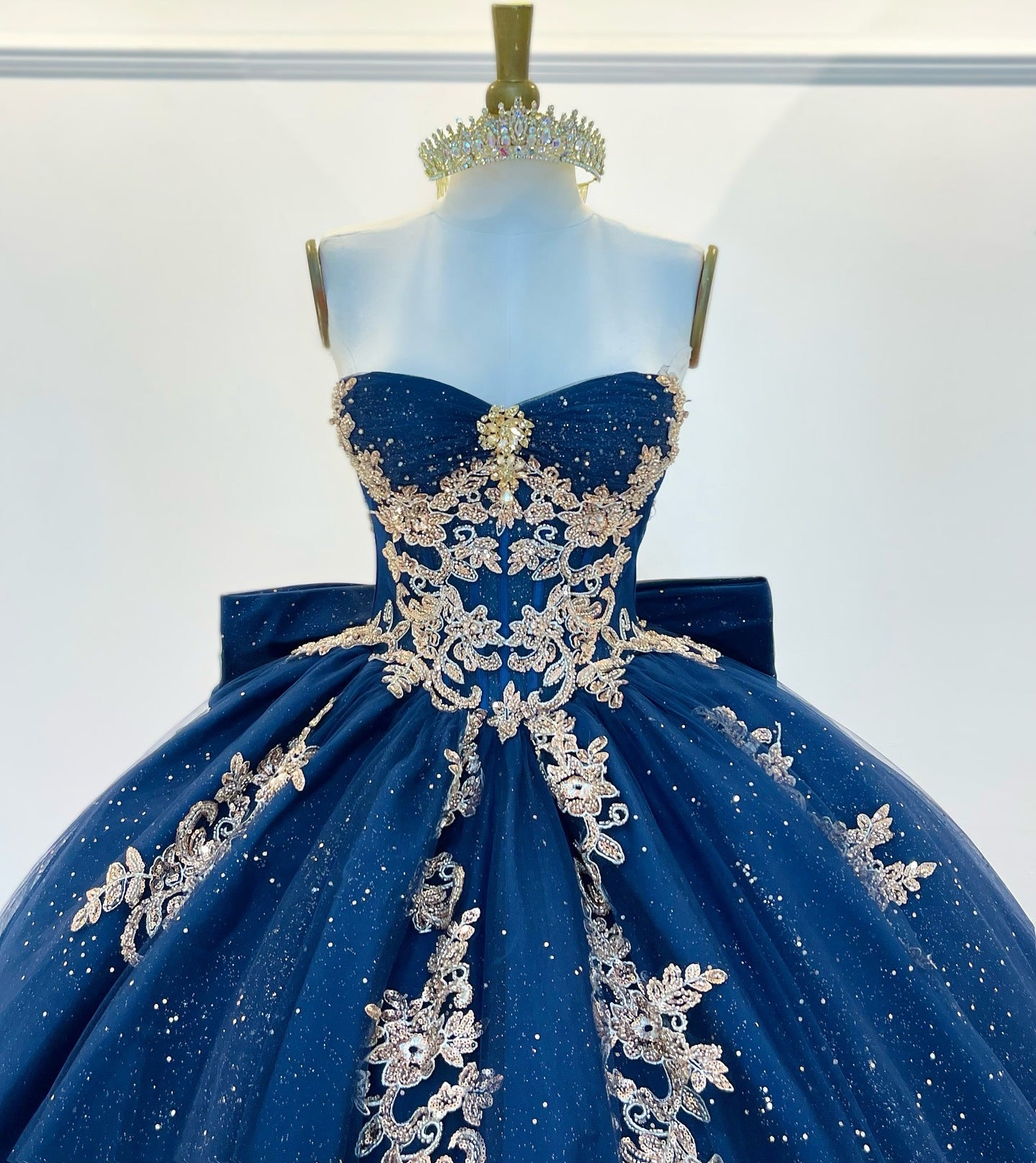 Ball Gown Sweetheart Quinceanera Dresses Tulle Appliqued Sweet 15 Birthday Party Gowns HE1391