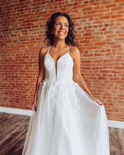A Line Beach Tulle Wedding Dresses Lace Appliqued Boho Wedding Gowns for Bride HE1426