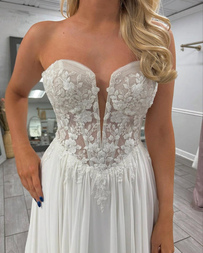 Strapless A Line Beach Wedding Dresses Tulle Lace Flower Bride Wedding Gown HE1453