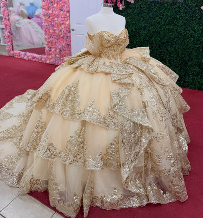 Off Shoulder Tulle Tiered Champagne Quinceanera Dresses Lace Appliqued Party Gown HE1454