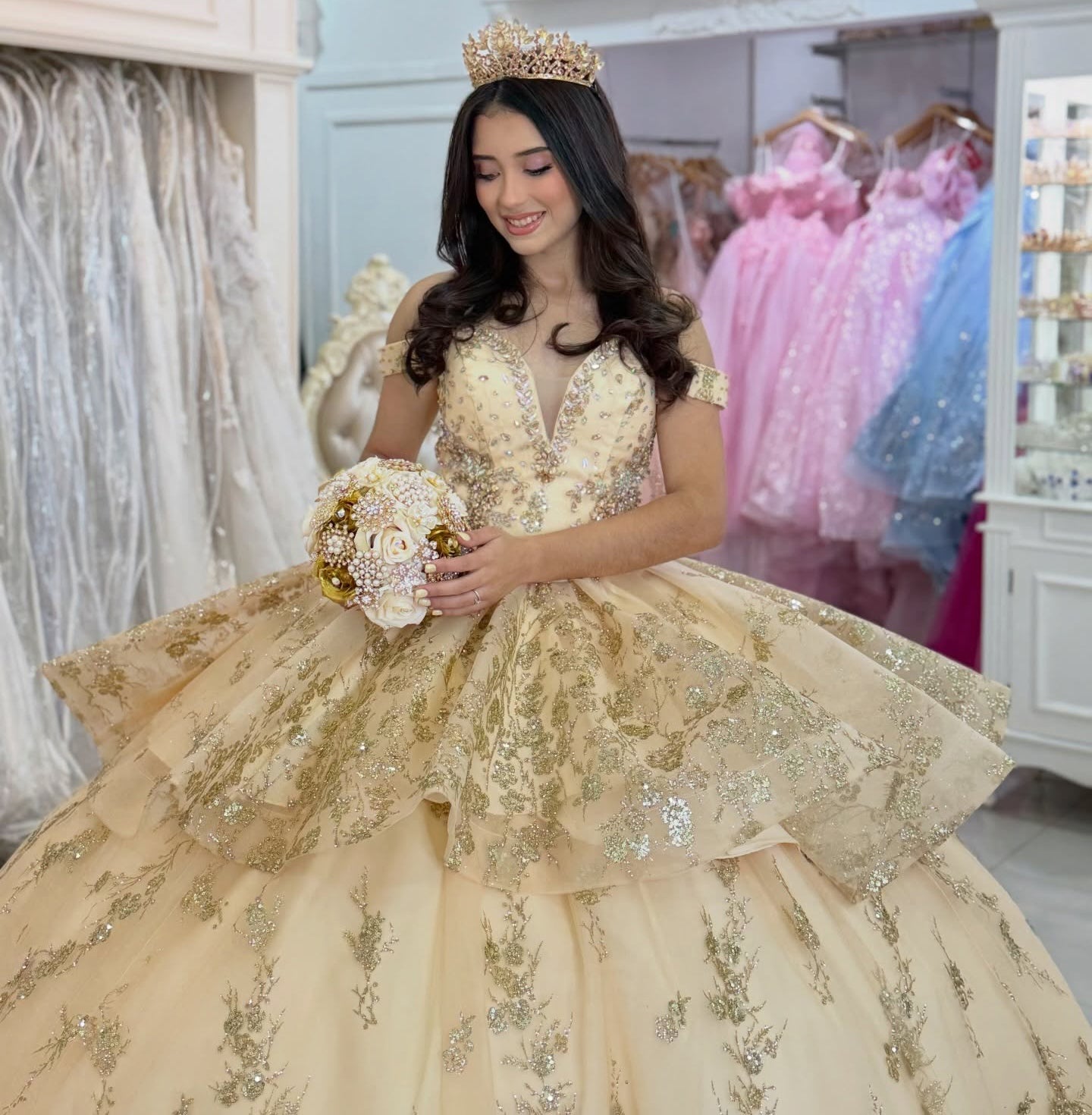 Luxury Tulle Lace Beaded Quinceanera Dresses Ball Gown Gold Sweet 15 Party Dress HE1282