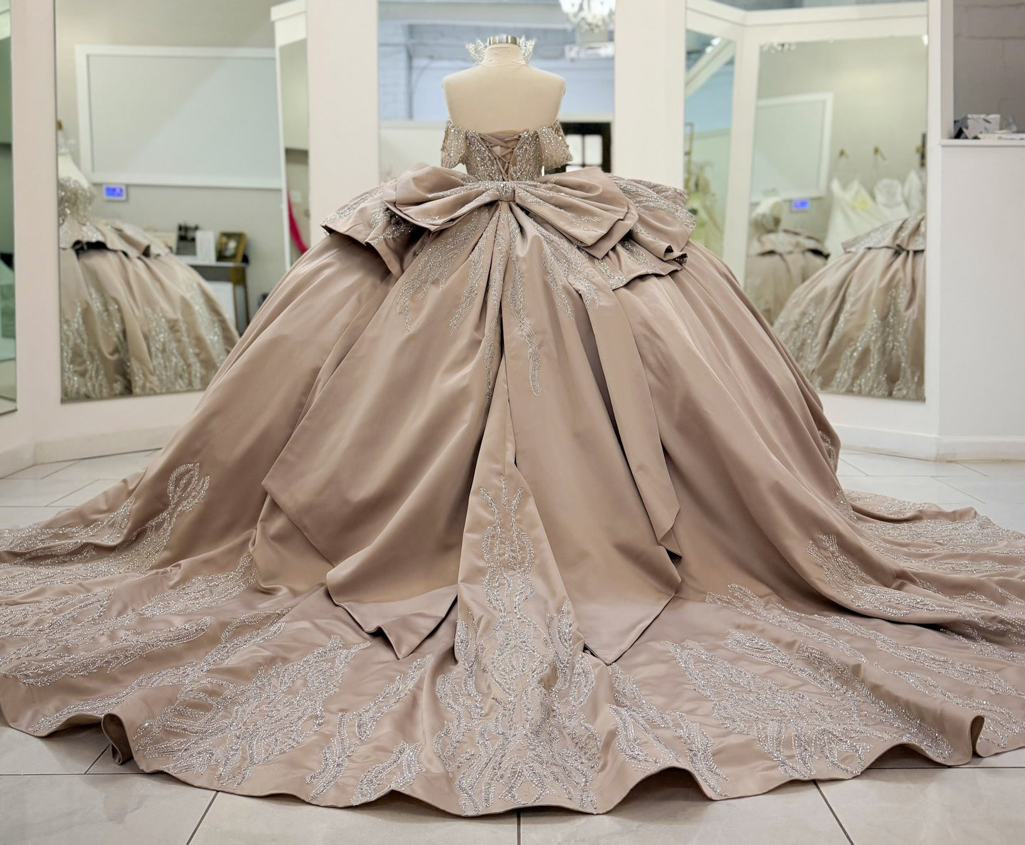 Vestidos de quinceañera con hombros descubiertos, tul princesa, apliques, vestidos de quinceañera HE530