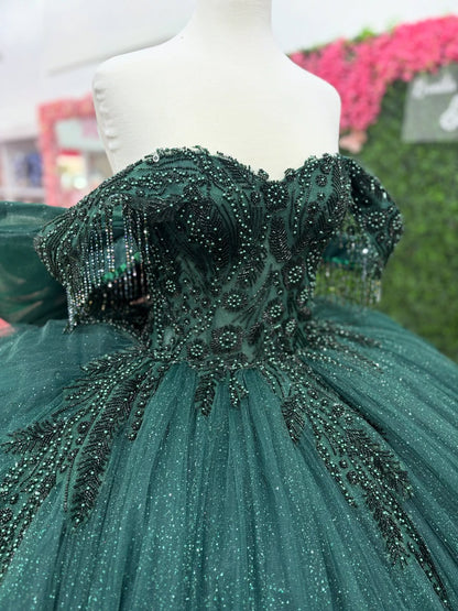 Off Shoulder Ball Gown Green Quinceanera Dresses Tulle Ruffled Party Dress for Sweet 16 HE1223
