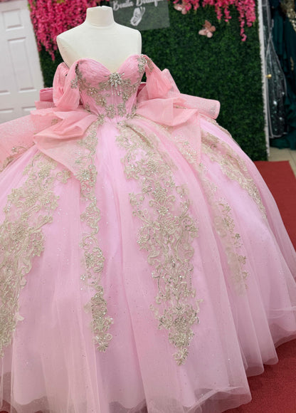 Tulle Lace Appliqued Sweet 15 Quinceanera Dresses Off Shoulder Pink Party Gowns HE1410