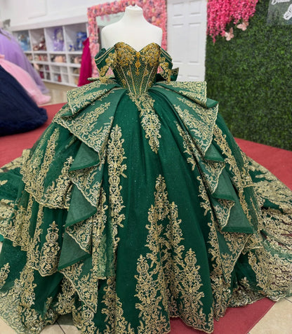 Off Shoulder Lace Appliqued Ruffled Quinceanera Dresses Green Sweet 16 Party Gowns HE1257