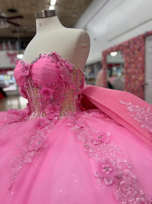 Princess Lace Appliqued Pink Quinceanera Dresses Off Shoulder Sweet 15 Birthday Gown HE1393