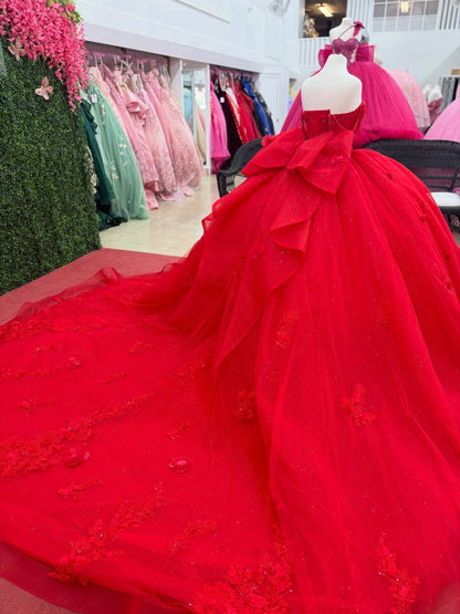 Princess Tulle Lace Appliqued Quinceanera Dresses Red Off Shoulder Party Gowns HE1359