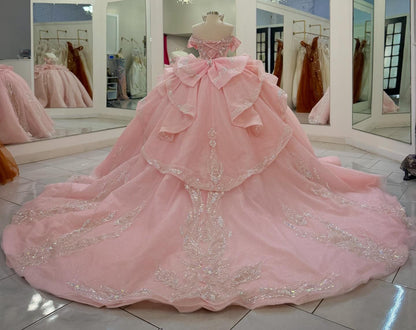 Ball Gown Luxury Crystal Beaded Quinceanera Dresses Pink Sweet 15 Birthday Gown HE1277
