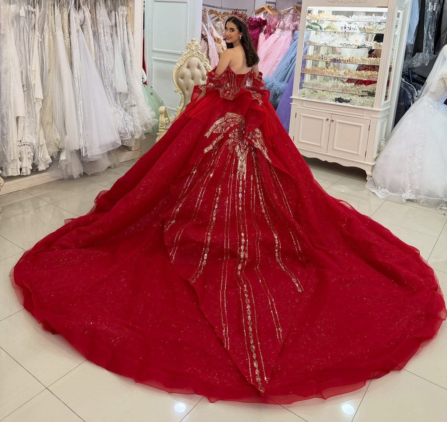 Princess Red Quinceanera Dresses Off Shoulder Lace Beaded Sweet 16 Party Gowns HE1263
