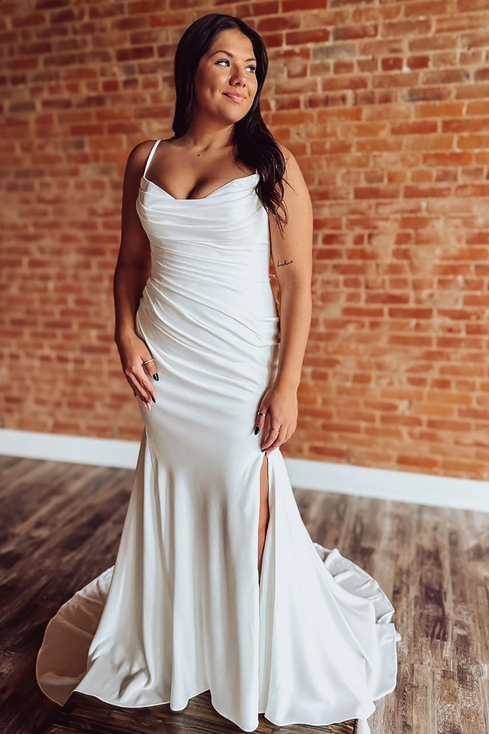 Mermaid Satin Pleated Wedding Dresses for Bride Spaghetti Straps Wedding Gowns HE1234