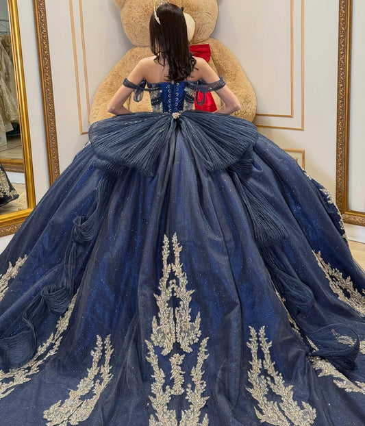Princess Tulle Lace Appliqued Quinceanera Dresses Off Shoulder Sweet 15 Party Gown HE1356