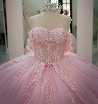 Princess Off Shoulder Pink Quinceanera Dresses Tulle Appliqued Birthday Gowns for Sweet 16 HE1361