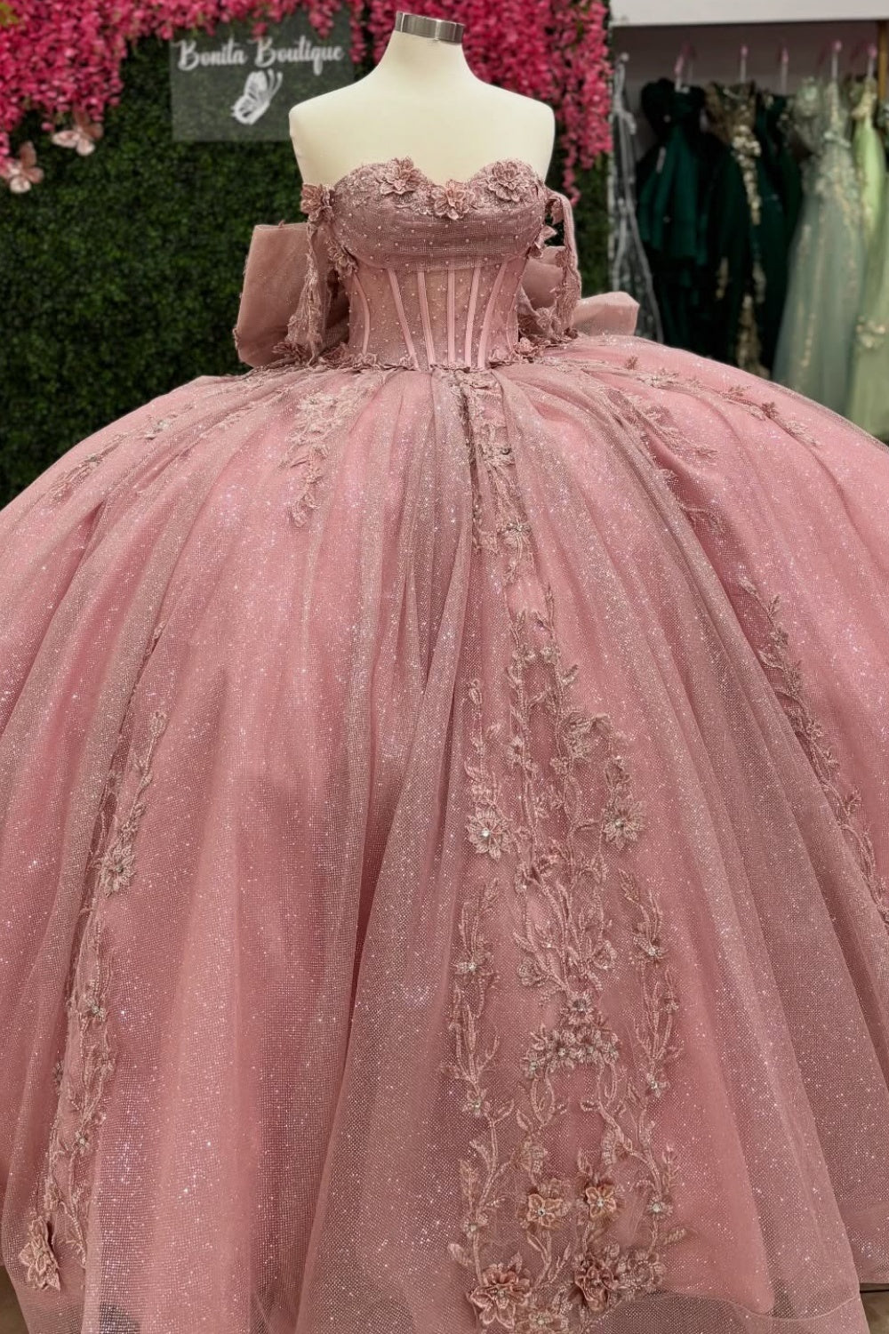 Gorgeous Tulle Lace Appliqued Quinceanera Dresses Off Shoulder Party Gown for Sweet 16 HE1389