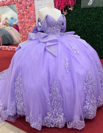 Princess Tulle Lace Appliqued Lilac Quinceanera Dresses Sweet 16 Birthday Party Gowns HE1396