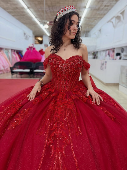Gorgeous Tulle Lace Appliqued Red Quinceanera Dresses Sweet 15 Off Shoulder Party Gowns HE1412