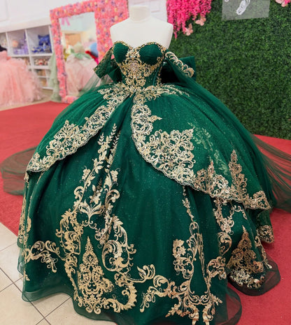 Gorgeous Lace Crystal Beaded Green Quinceanera Dresses Off Shoulder Sweet 15 Party Gown HE1398