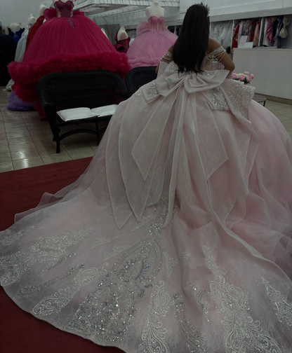 Ball Gown Off Shoulder Lace Beaded Quinceanera Dresses Sweet 15 Party Dress HE1286